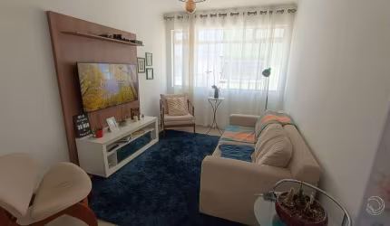 Apartamento de 2 quartos em Coqueiros, Florianópolis