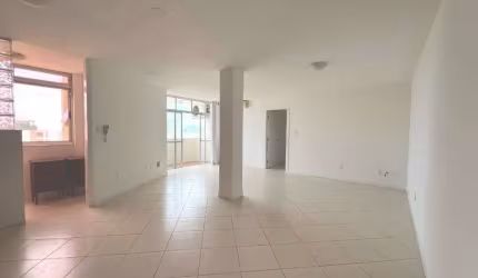 Apartamento com 3 quartos no Centro de Florianópolis