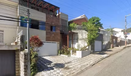 Excelente terreno com 260m no bairro Agronômica