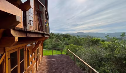 Sítio Encantador em Ratones 27.300 m² de Natureza e Conforto