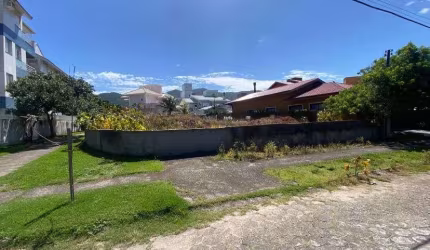 Excelente terreno no bairro Açores