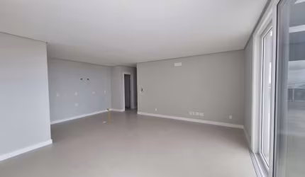Apartamento com 3 quartos no Centro