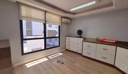 Sala comercial 35,84m² no Centro de Florianópolis