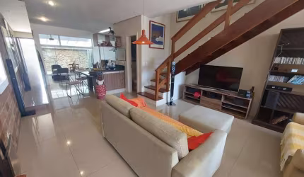 Incrível casa com 2 quartos no bairro Lagoa da Conceição