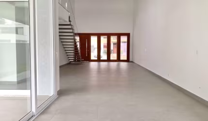 Casa Residencial de 220m² em Condomínio Fechado  na Cachoeira