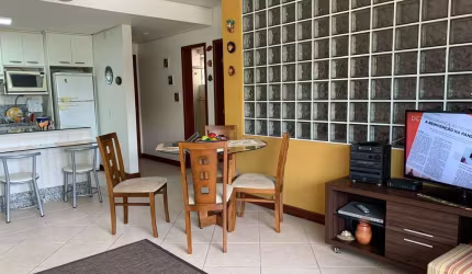 Ótimo apartamento com 2 quartos na Cachoeira do Bom Jesus - Florianópolis SC.