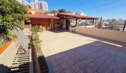 Casa residencial com 4 quartos no Estreito