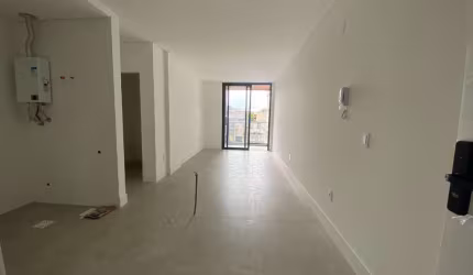 Apartamento com 2 suítes em Jurerê
