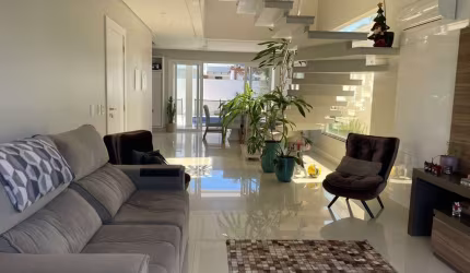 Casa de 360m² com 3 quartos sendo 1 suíte na Pedra Branca