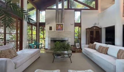 Casa Residencial de 530m² com 4 quartos no João Paulo