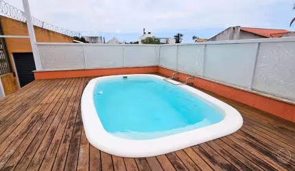 Casa com 3 quartos sendo 2 suítes com 334,56m² no Balneário do Estreito