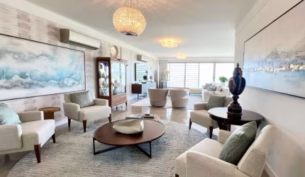 Apartamento com 309,71m², 4 suítes e 3 vagas na Beira Mar