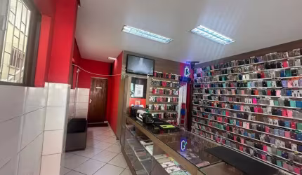 Prédio de 330m² em Areias