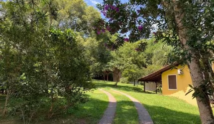 Terreno à venda em Rio Tavares - Florianópolis - SC.