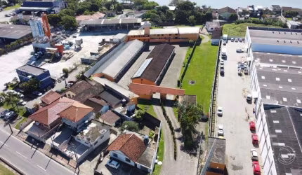 Terreno com 8.000m² no bairro Serraria, São José