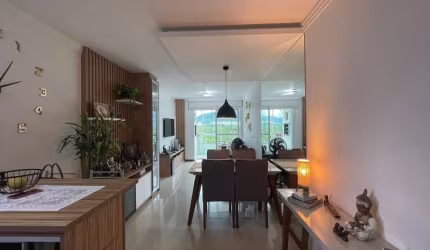 Apartamento com 2 quartos no bairro Trindade, Florianópolis.