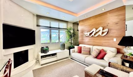 Casa de 220m² com 4 quartos sendo 2 suíte na Carvoeira