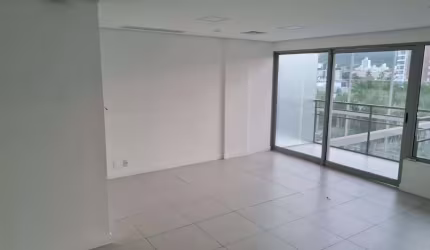 Sala Comercial de 39m² na Pedra Branca