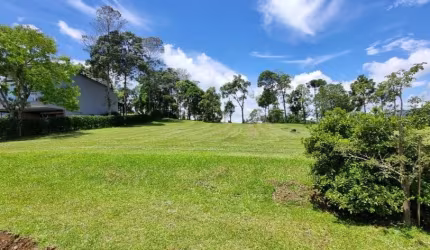 Terreno de 1.013m² em Rancho Queimado