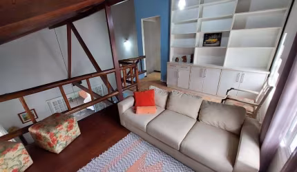 Casa de 246m² com 3 quartos sendo 1 suíte nos Ingleses