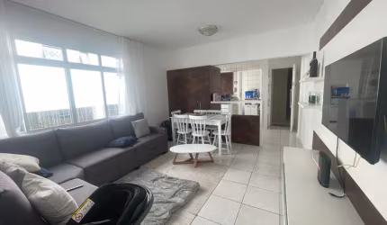 Apartamento com 3 quartos sendo 1 suíte no Centro
