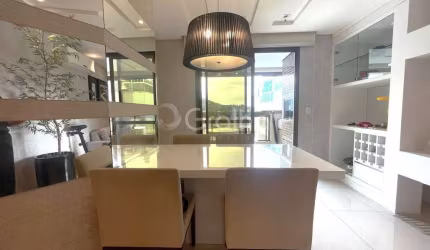 Apartamento de 76m² com 2 suítes na Trindade