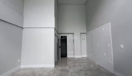 Loft Moderno com Vaga de Garagem e 30,85m² Privativos no Cacupé