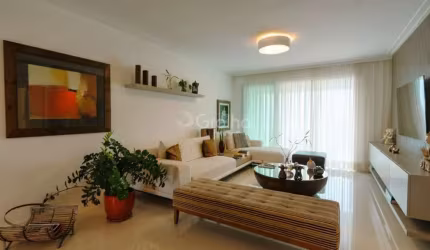 Apartamento de 168m² com 3 suítes na Agronômica