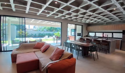 Casa com 310m² com 4 quartos sendo 2 suítes nos Açores em Florianópolis