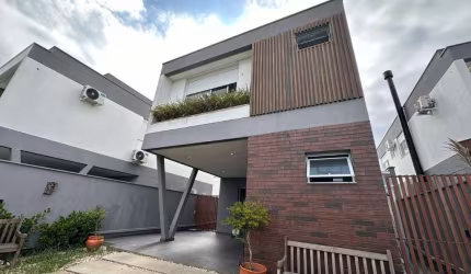 Casa com 3 suítes a venda no bairro Campeche