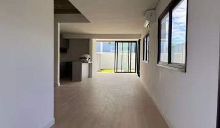 Casa residencial com 3 suítes no bairro Campeche