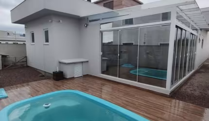 Casa com 3 quartos sendo 1 suíte na Guarda do Cubatão em Palhoça