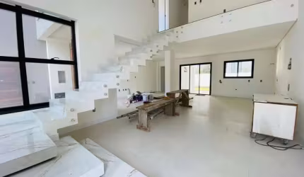 Casa Residencial de 3 dorms no bairro Deltaville