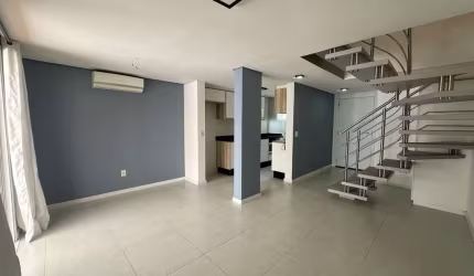 Casa com 2 suítes no bairro Morro das Pedras