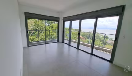 Apartamento de 176m² com 3 suítes em Cacupé