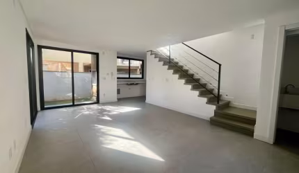 Casa com 3 quartos no bairro Campeche em Florianópolis