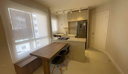 Apartamento com 1 Suíte no Centro de Florianópolis
