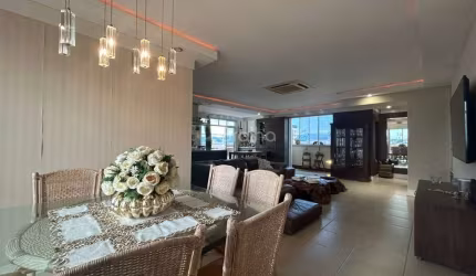 Duplex  249m², 4 dormitórios, 3 vagas no Balneário do Estreito