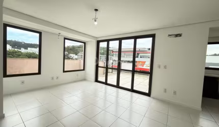 Cobertura Duplex com 4 suítes e 179m² privativos em Jurerê, Florianópolis
