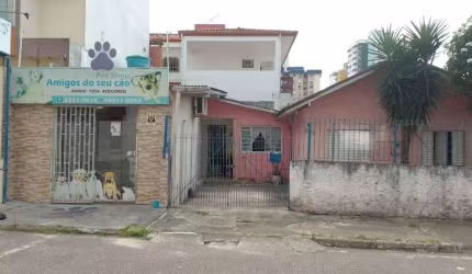 Casa com 3 quartos no bairro Campinas - SJ
