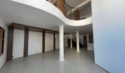 Loja de 246m² no Kobrasol