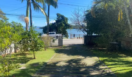 Terreno de 26.336m² no Ribeirão da Ilha