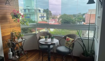 Apartamento com 2 quartos e 91m² privativos na Cachoeira do Bom Jesus, Florianópolis