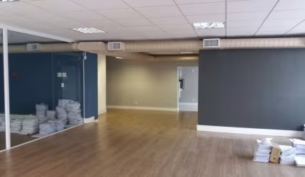 Loja de 475.48m² no bairro Centro