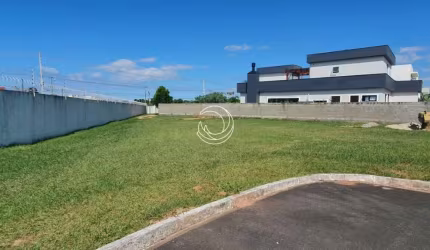 Terreno de 586.38m² no bairro Campeche