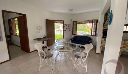 Apartamento de 4 dorms no bairro Ingleses Do Rio Vermelho