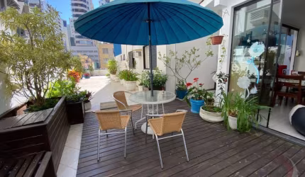 Apartamento de 4 dorms no bairro Centro