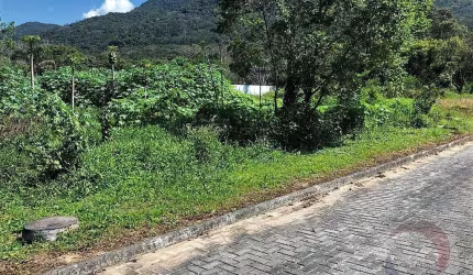 Terreno de 450m² no bairro Praia De Fora