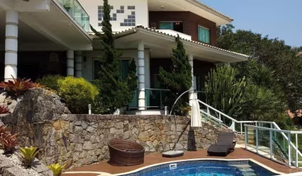 Casa Residencial de 4 dorms no bairro Bosque Das Mansões