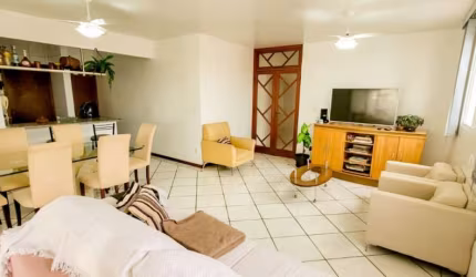 Cobertura de 4 dorms no bairro Ingleses Do Rio Vermelho